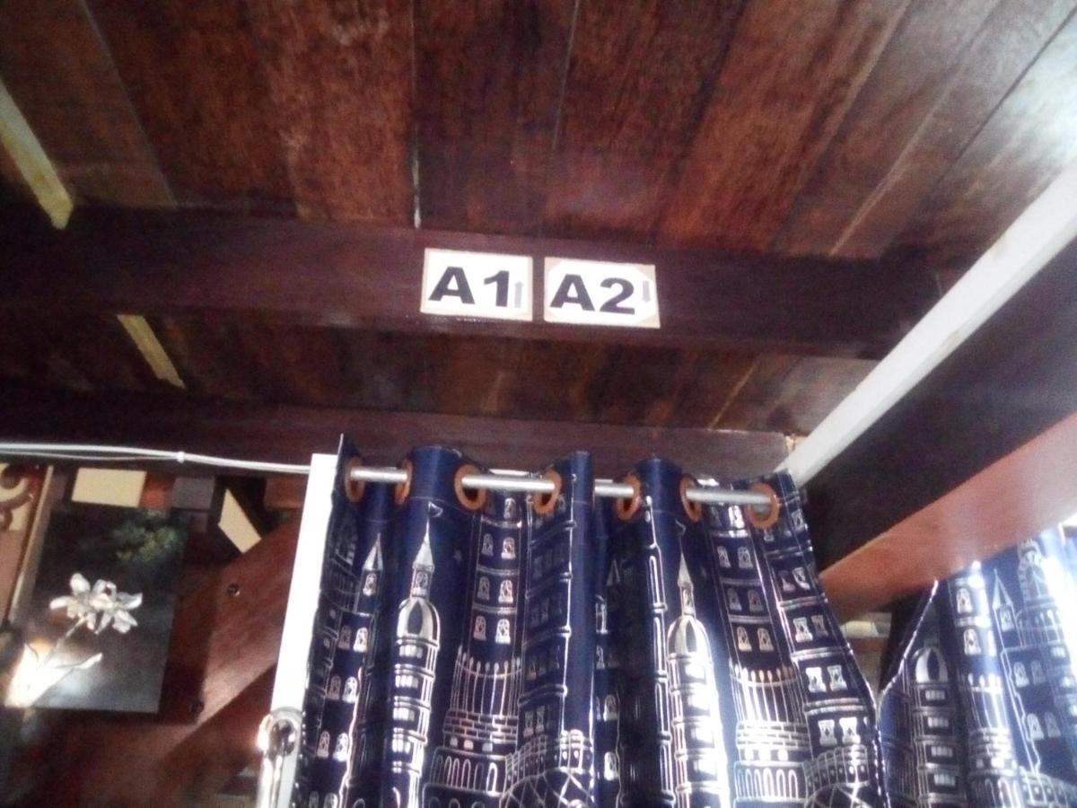Ban Kru Ae Mixed Dorm Bed & Breakfast Bangkok Dış mekan fotoğraf