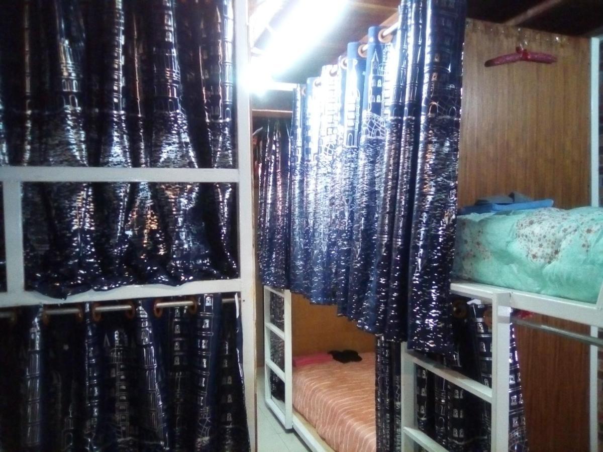Ban Kru Ae Mixed Dorm Bed & Breakfast Bangkok Dış mekan fotoğraf